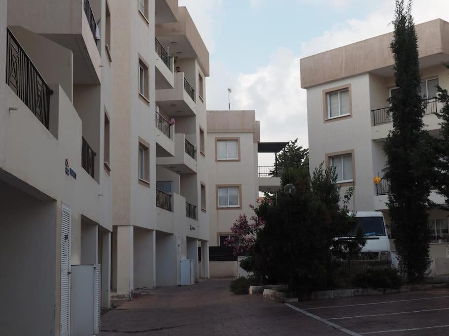 A Stone'S Throw From Everything Pafos Exterior foto