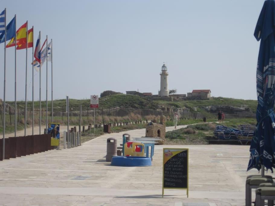 A Stone'S Throw From Everything Pafos Exterior foto