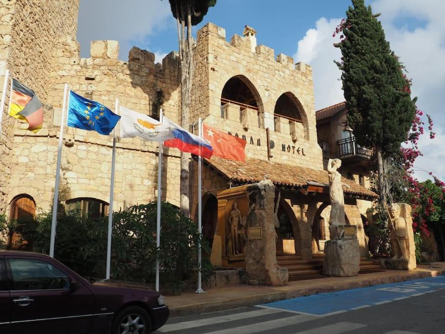 A Stone'S Throw From Everything Pafos Exterior foto